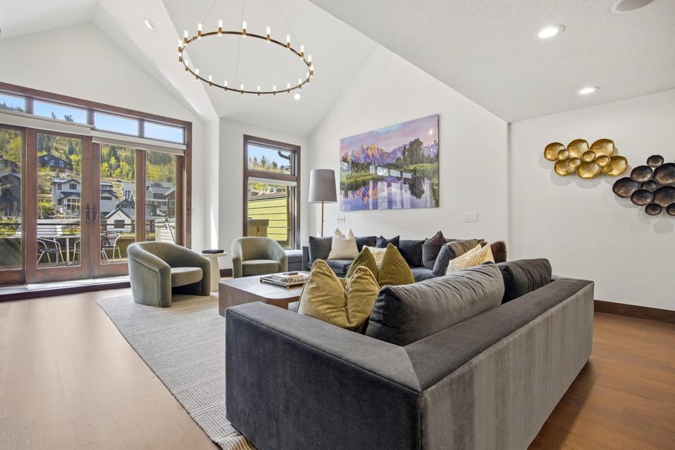 607 Deer Valley Drive House in Park City