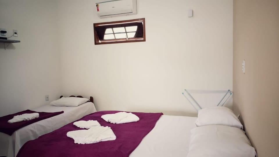 Bedroom, towels, air conditioner