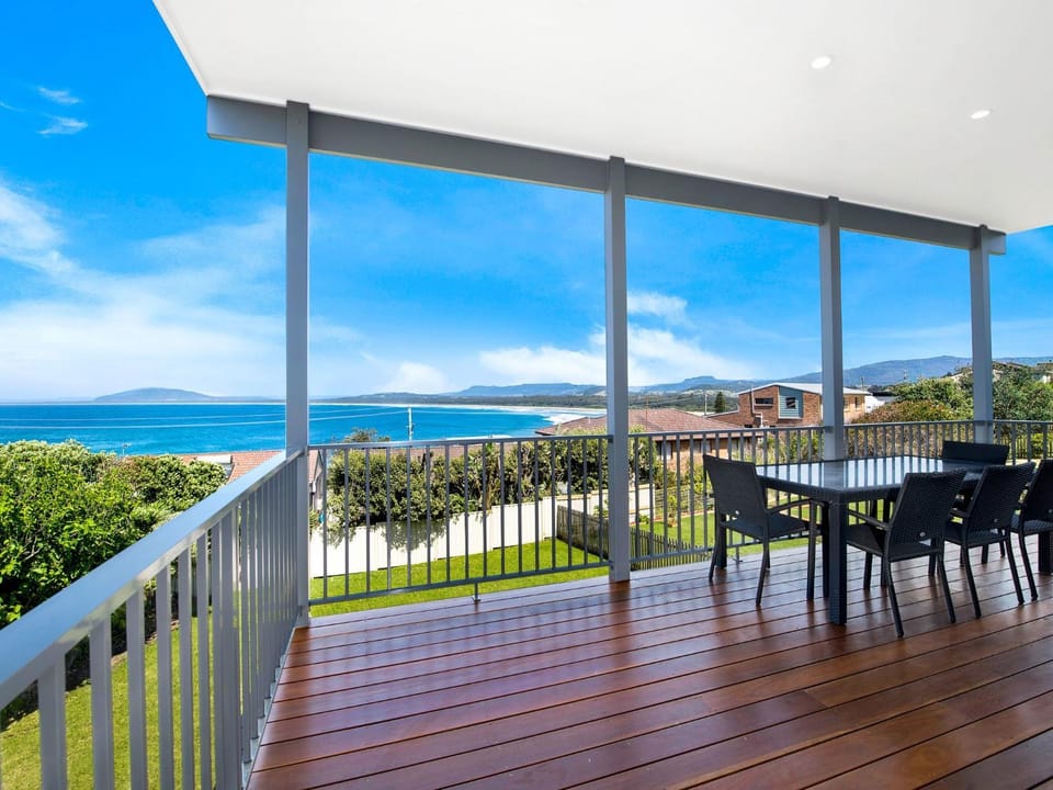 Cool View House in Gerroa