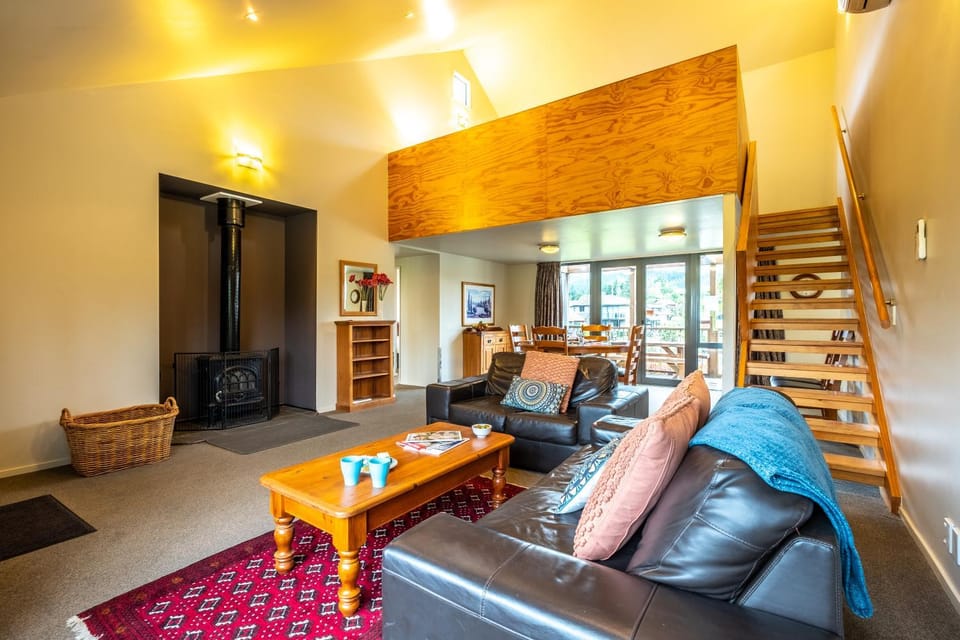 *** LAKE VILLA 461 *** House in Hanmer Springs