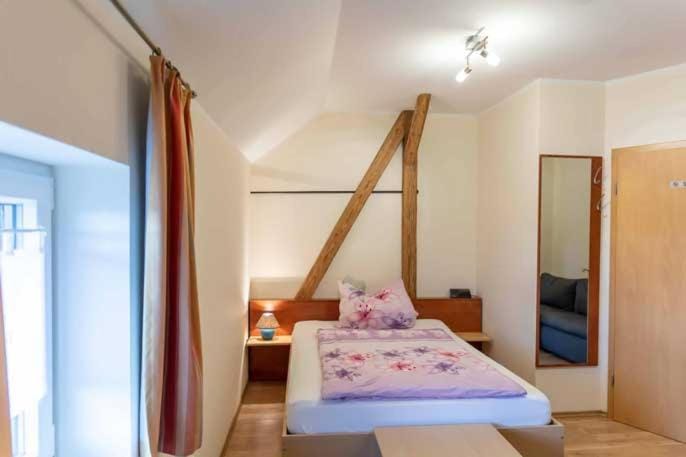 Gaststätte und Pension Zur Einkehr Inn in Thuringia, Germany
