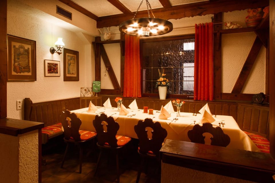 Hotel- Restaurant Zum Hirsch Hotel in Hesse