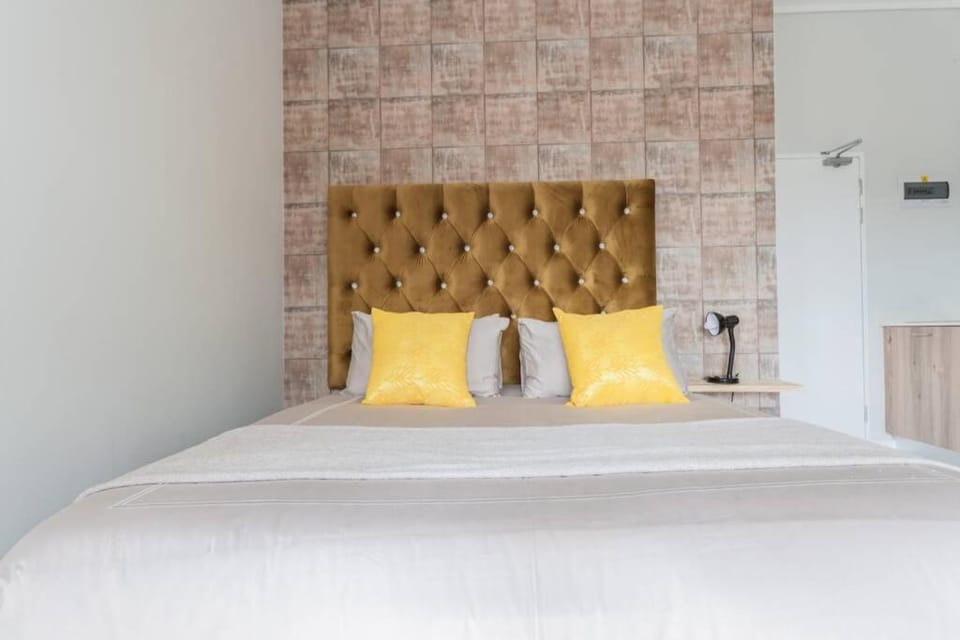 Alimama Spaces: The Manson's Green Creek Studio Apartment in Pretoria