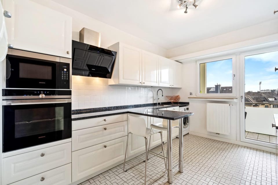 2-Bedroom Apartment with Parking, Limpertsberg, Luxembourg Apartment in Luxembourg