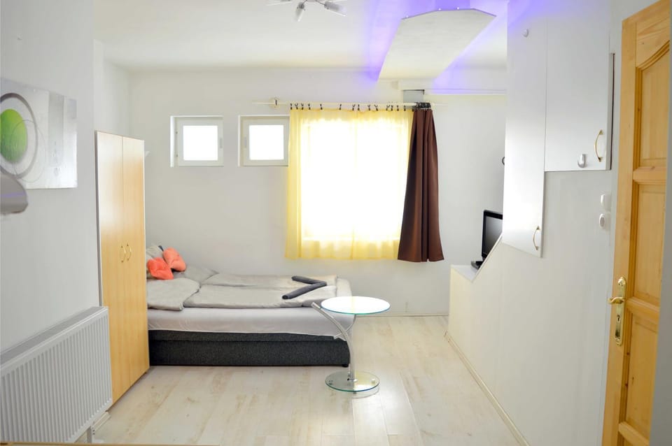 Lorabel Apartmanház Hévíz Apartment in Hévíz
