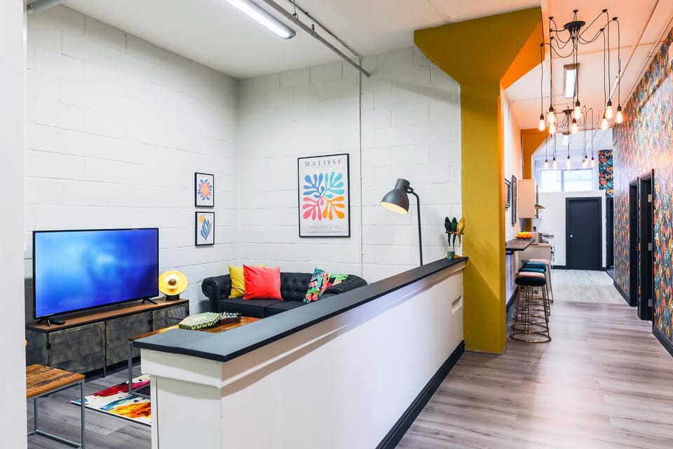 Communal lounge/ TV room, TV and multimedia, Kitchen or kitchenette, Living room, Seating area, Evening entertainment, minibar, oven