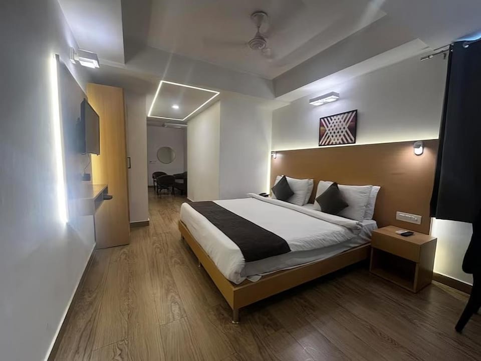 GoldenKeys Inn Hotel in Delhi