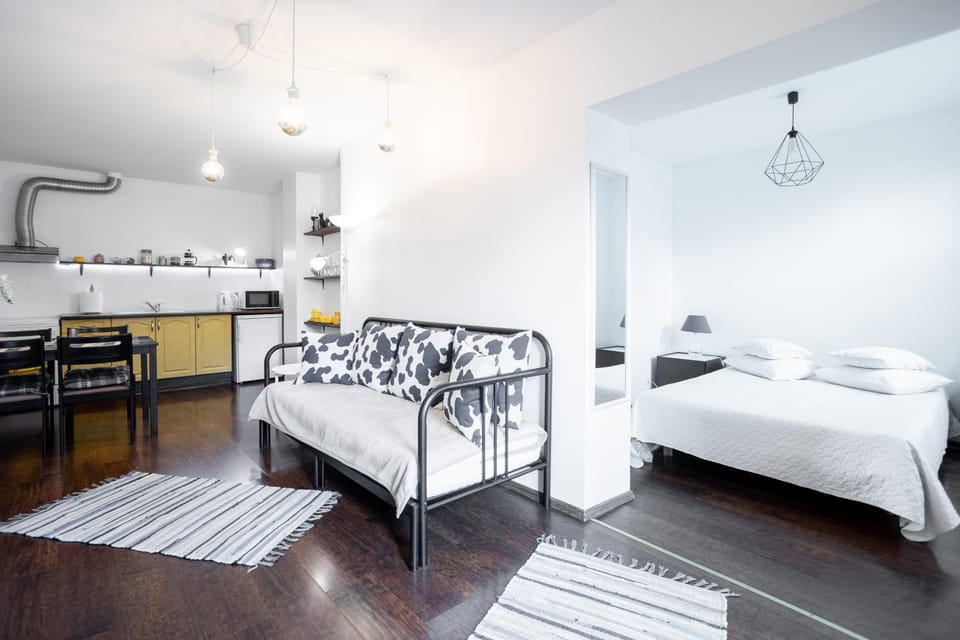Living room, Bedroom