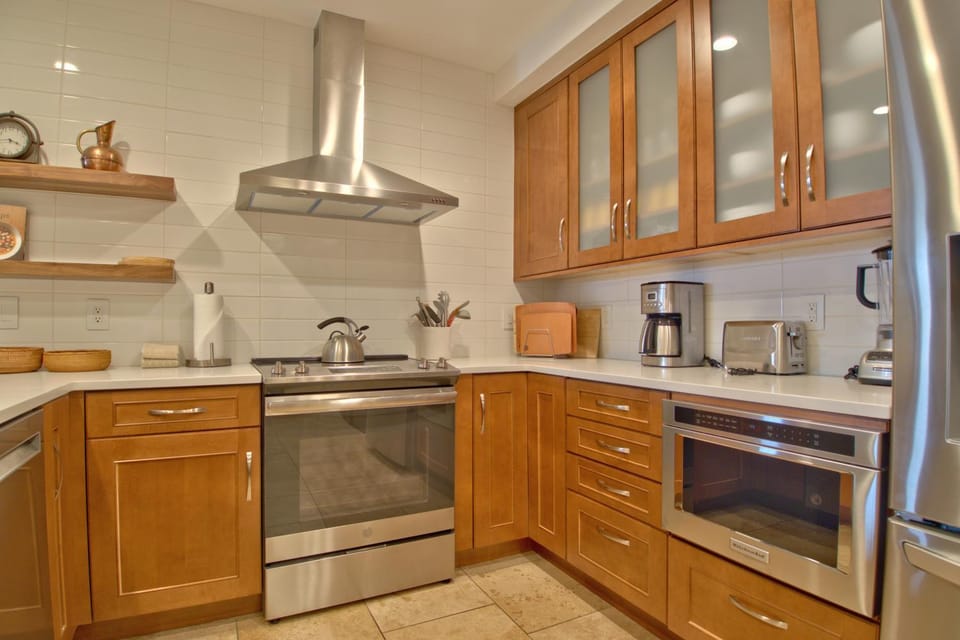 Crystal Peak Pioneer Condo: Slopeside Luxury Apartment in Breckenridge