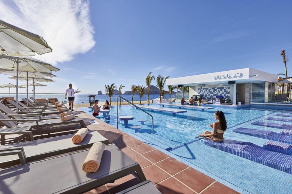 Pool view, Swimming pool, Swimming pool