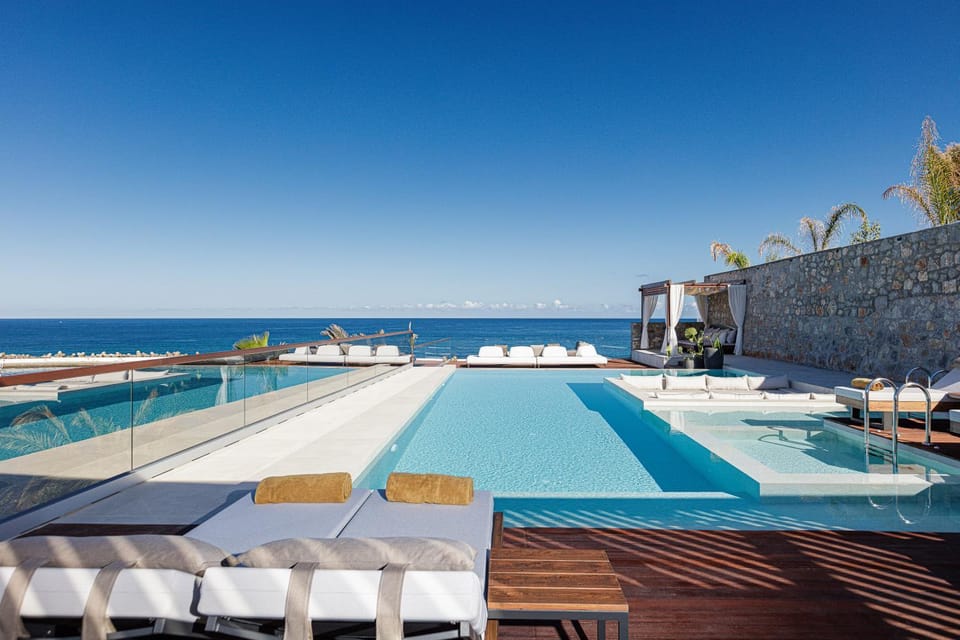 Natural landscape, Pool view, Sea view, Swimming pool, sunbed