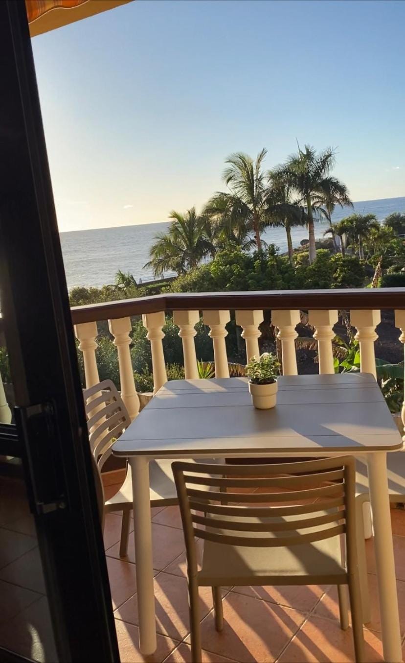 Holiday in Playa Calera - Swimming pool Apartment in La Gomera