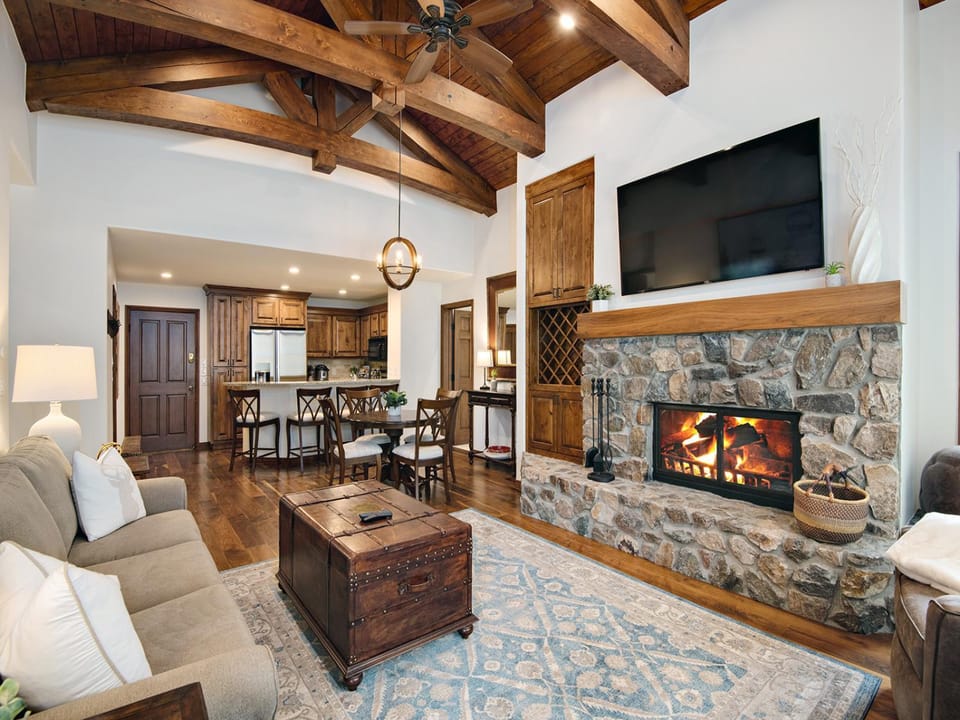 Seasons Lodge 206 Apartment in Edwards