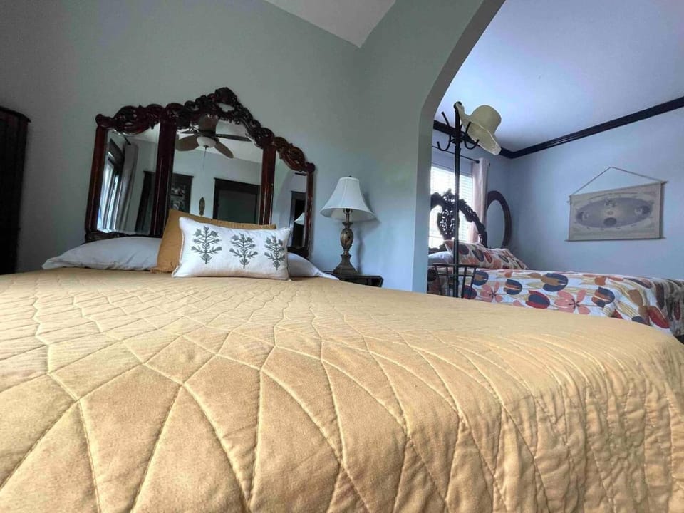 Heavenly Suite in Little Havana Free Parking Vacation rental in Coral Gables
