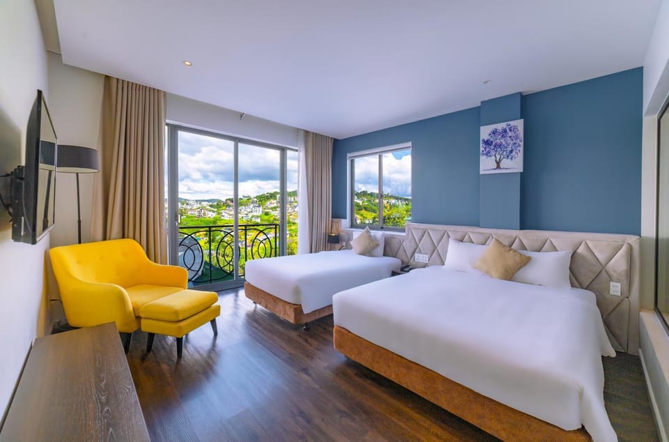 View (from property/room), Photo of the whole room