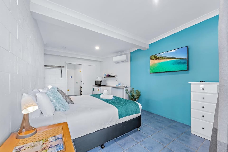 Bed, TV and multimedia