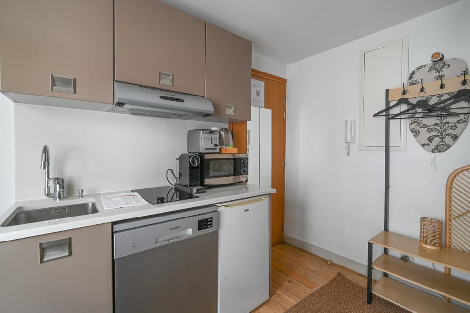 French typical apartment (opéra 5D) Apartment in Paris