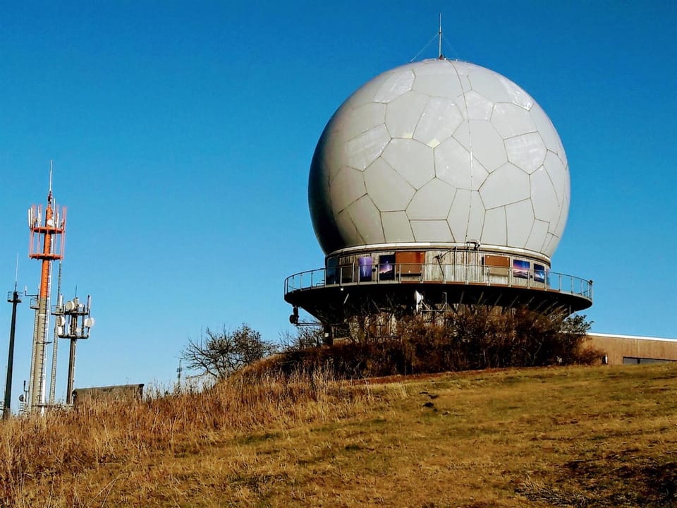 Nearby landmark, Natural landscape