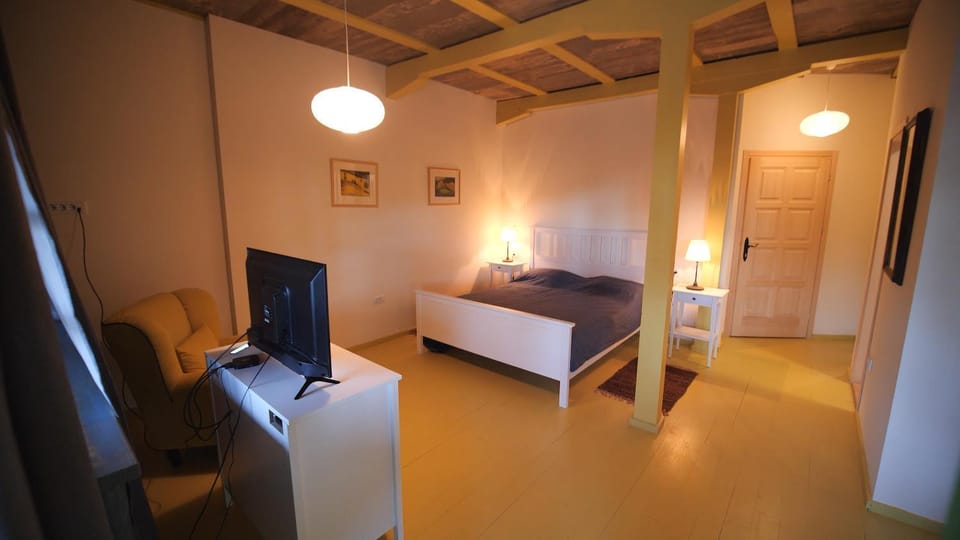 Bed, Photo of the whole room, Bedroom, hair dresser