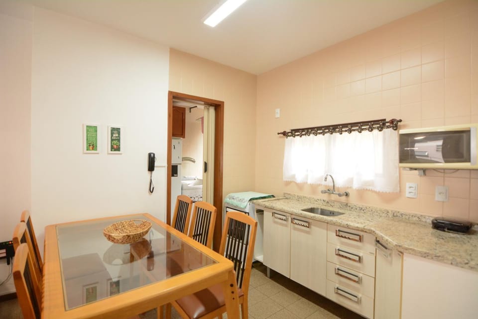Kitchen or kitchenette, Dinner