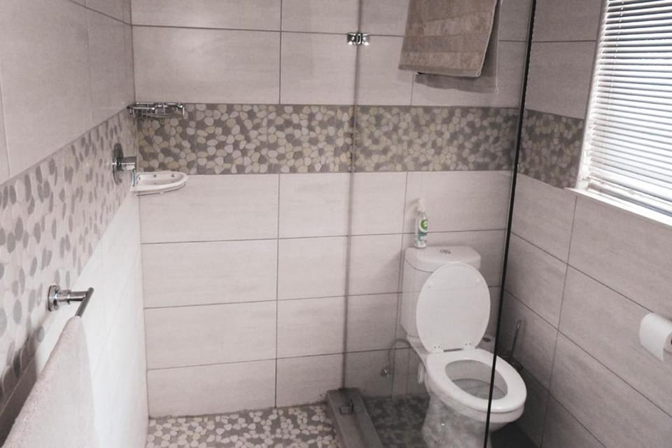 Koemi Guest House Bed and Breakfast in Gauteng