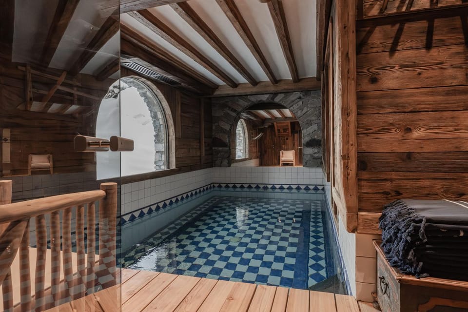 Pool view, Swimming pool