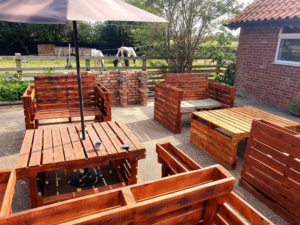 Patio, BBQ facilities, Seating area