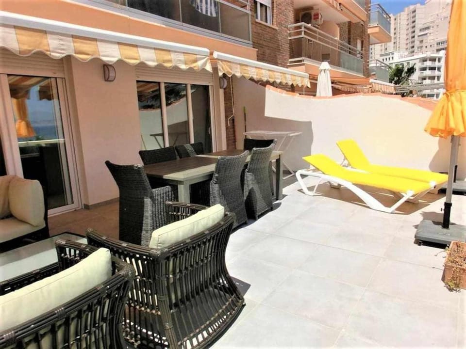 0E M2 1ª línea con Terraza grande y vistas al mar Apartment in Calp