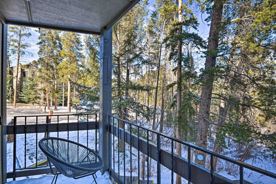 1/4 Mi to Peak 8 Ski Lift: Breck Gem w/ Fireplace! House in Breckenridge