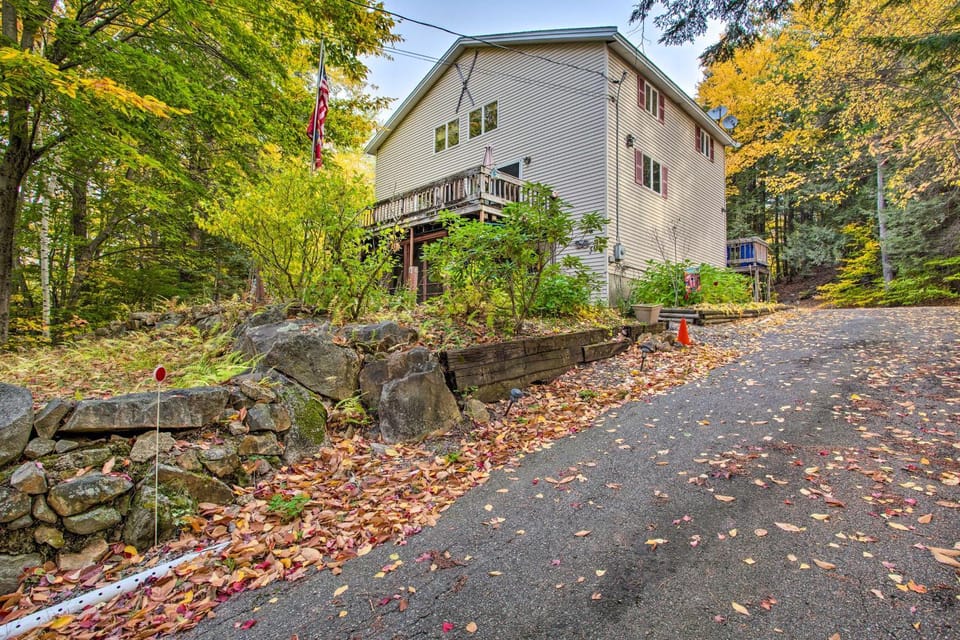 Pet-Friendly Gilford Home: 3 Mi to Gunstock & Lake House in Gilford