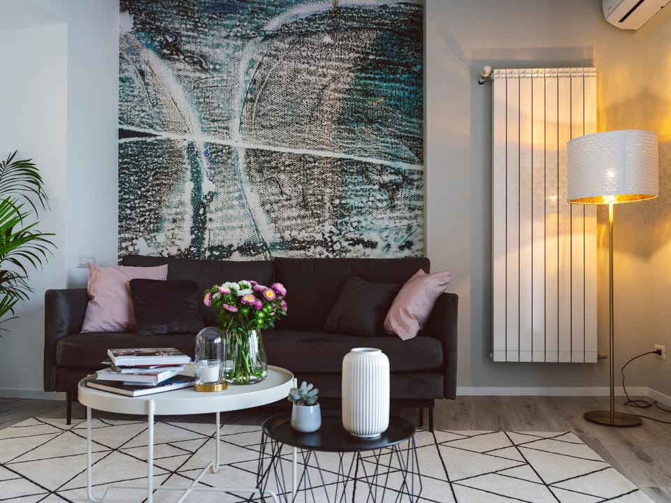 Living room, Seating area, air conditioner