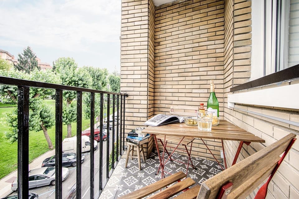Summer, Balcony/Terrace, Photo of the whole room, Decorative detail