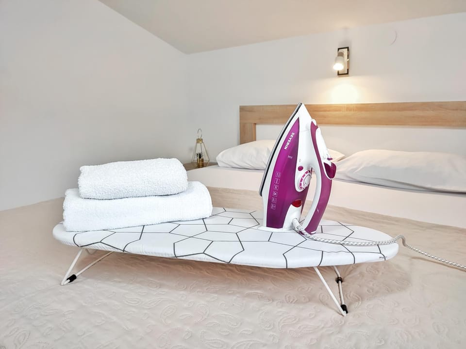 Bedroom, furniture