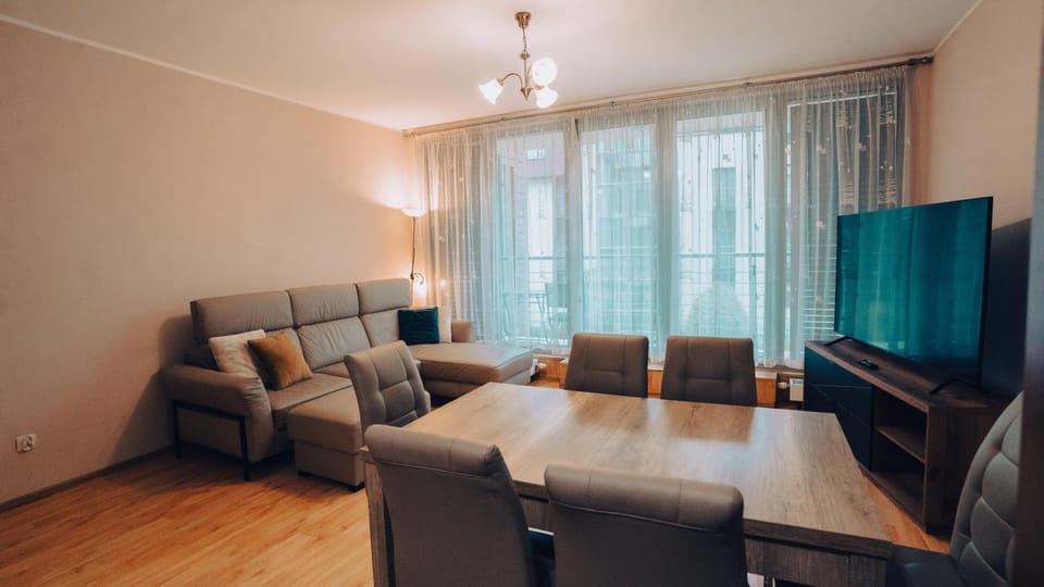 Communal lounge/ TV room, TV and multimedia, Living room, Seating area