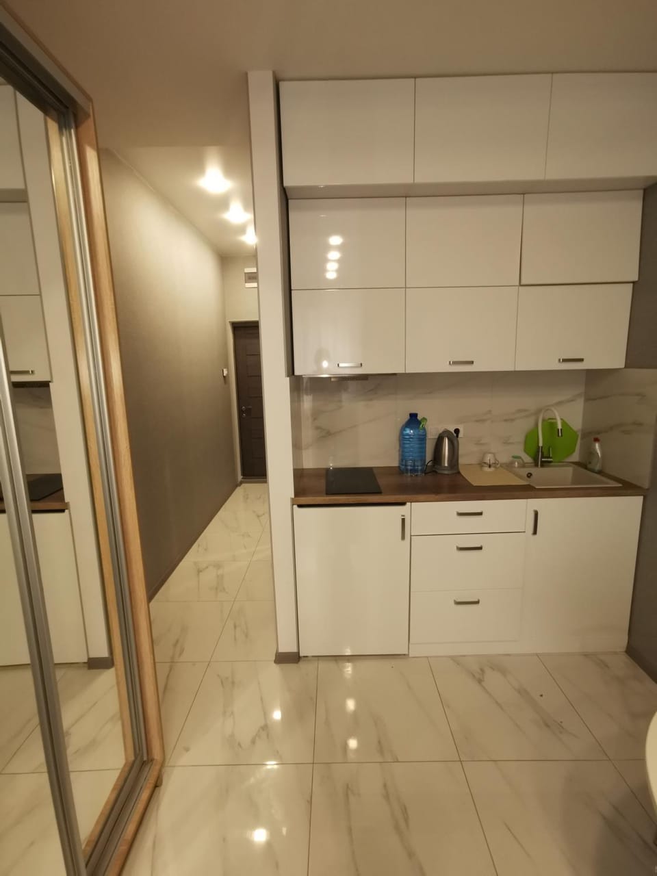 АПАРТАМЕНТЫ В 50 МЕТРАХ ОТ ПЛЯЖА. Apartment in Odessa
