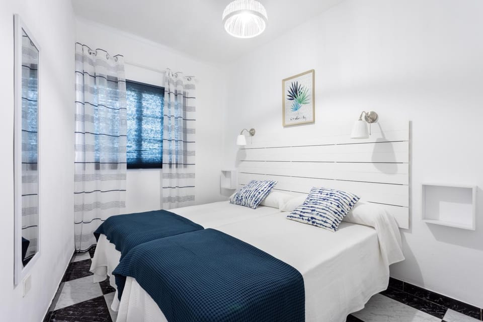 Home2Book Design Los Cristianos Beach Apartment in Los Cristianos