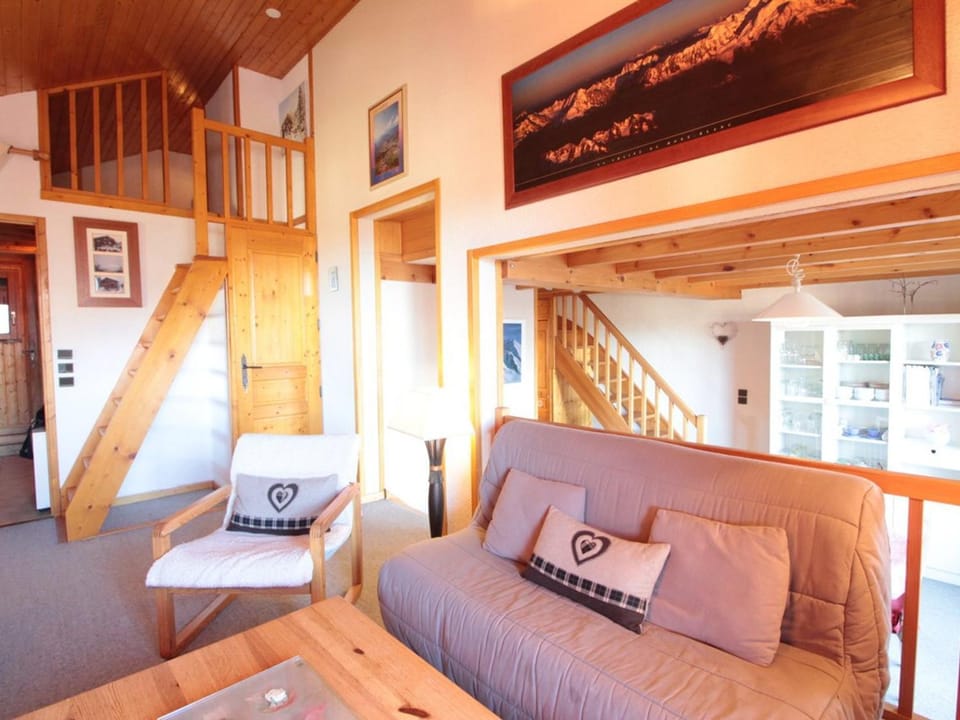 Appartement 8 pers, 4 pièces, 50m des pistes, parking, balcon, proche commerces - FR-1-572-88 Apartment in Arâches-la-Frasse
