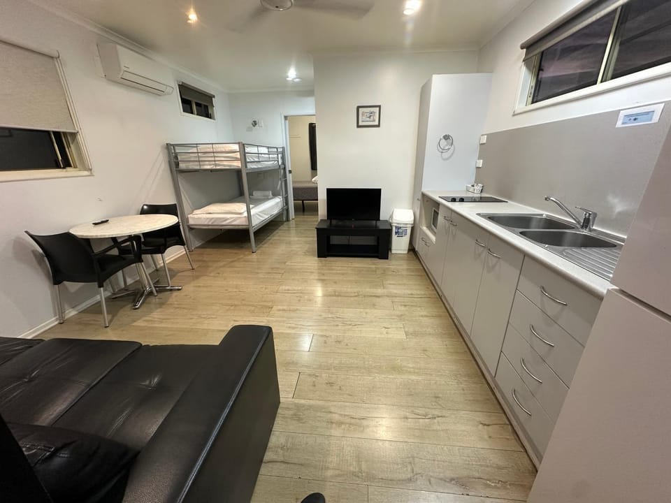 Kookaburra Holiday Park Campground/ 
RV Resort in Cardwell