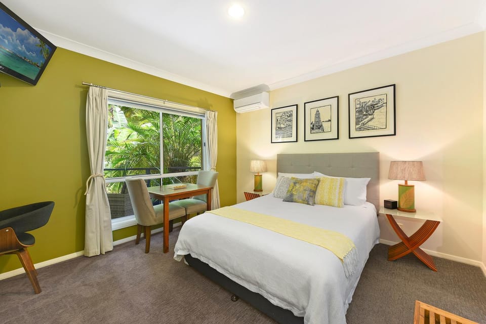 Azura Beach House B&B Bed and Breakfast in Port Macquarie