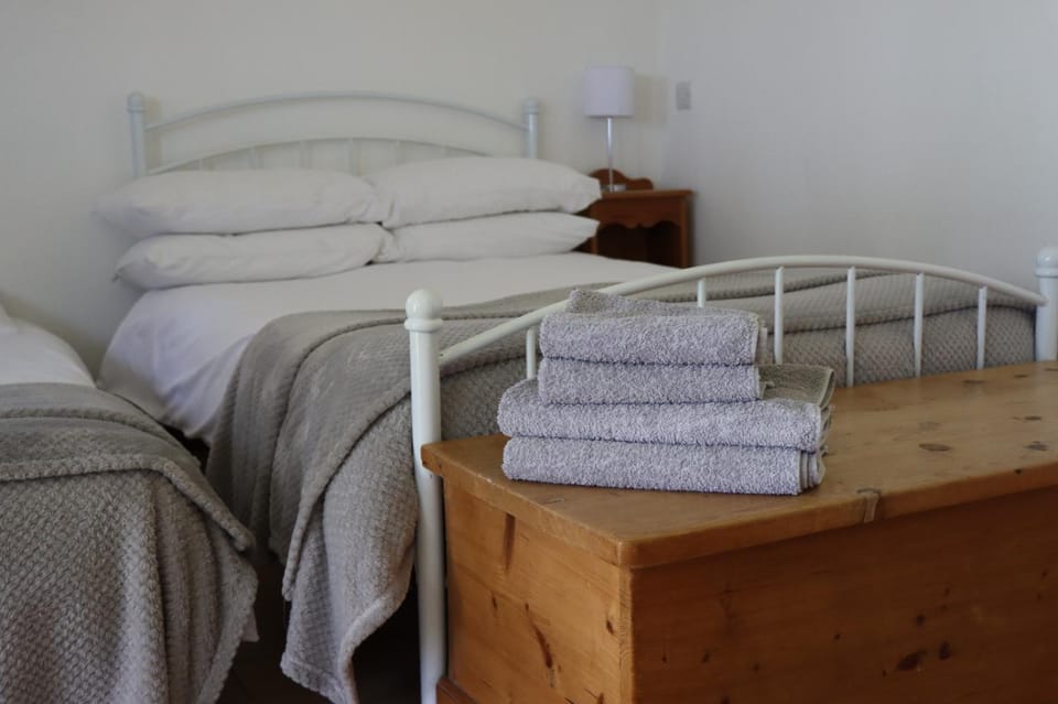 Malthouse Farm Cottage Studio House in Staffordshire Moorlands District