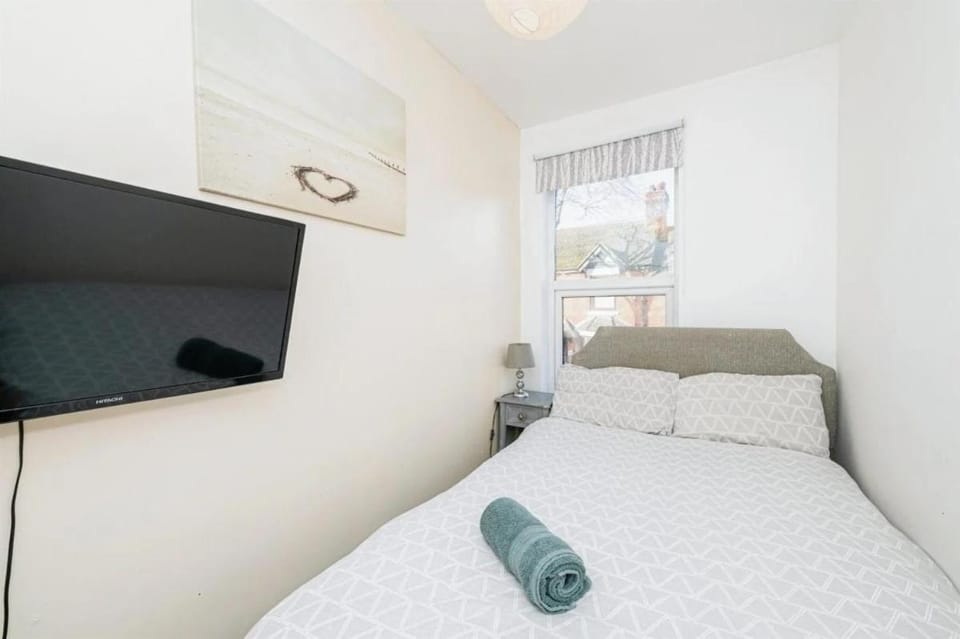 4 Bedroom House For Corporate Stays in Kettering House in Kettering