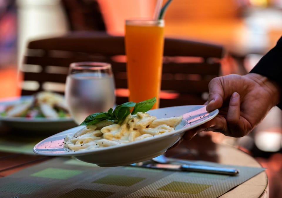 Food and drinks, Food, Lunch, Dinner, Drinks