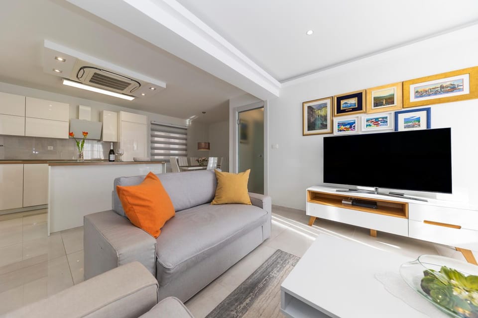 TV and multimedia, Living room