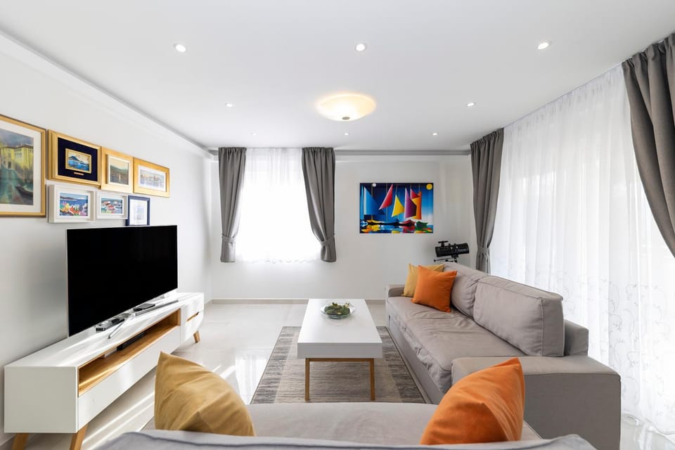 TV and multimedia, Living room