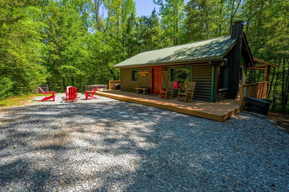 New Listing! Two Cabins with Hot Tubs - Playground Cabin in Union County
