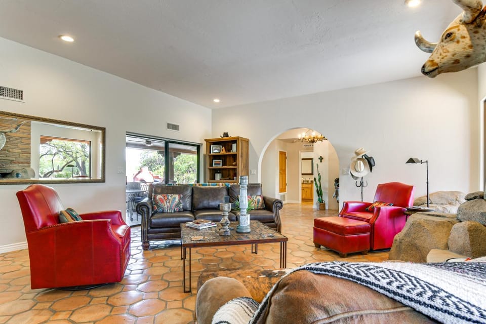 'Full Circle Ranch' w/ Mtn Views in Cave Creek! House in Cave Creek