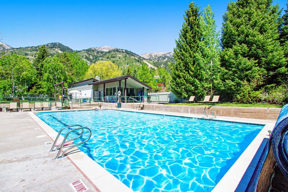 White Ridge A3 Apartment in Teton Village