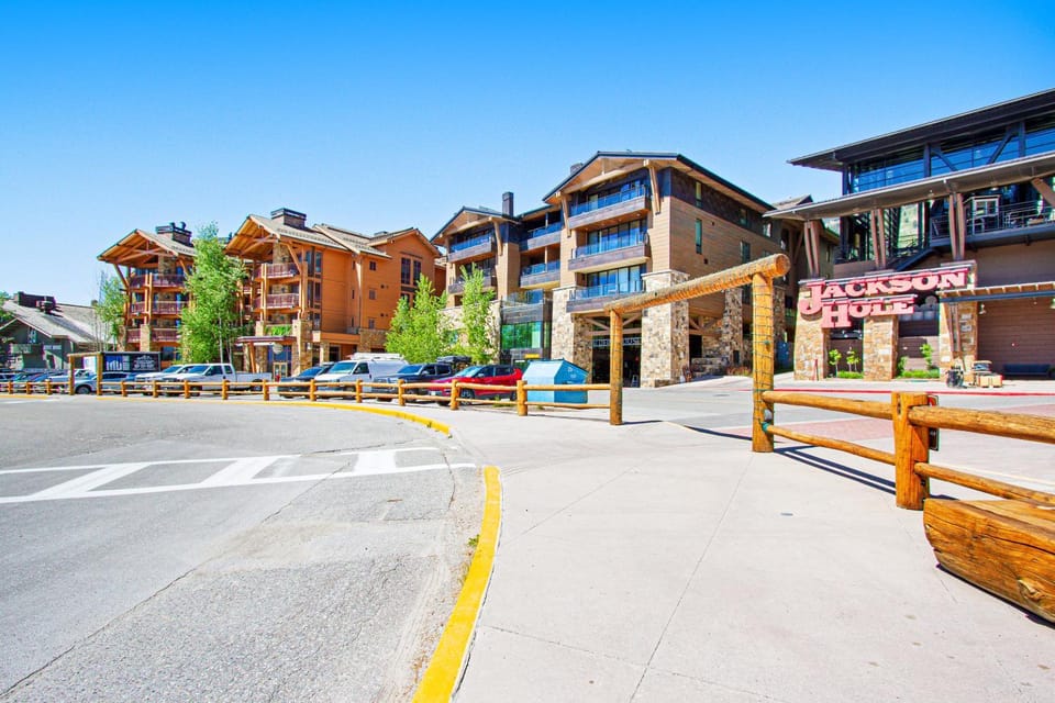 White Ridge A3 Apartment in Teton Village