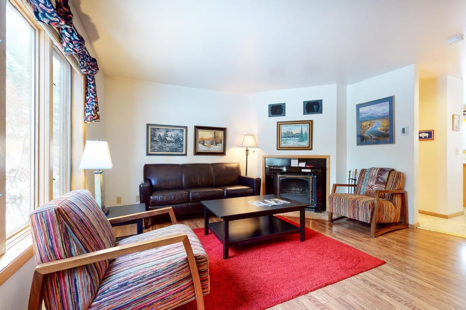 515 Cache House in Jackson
