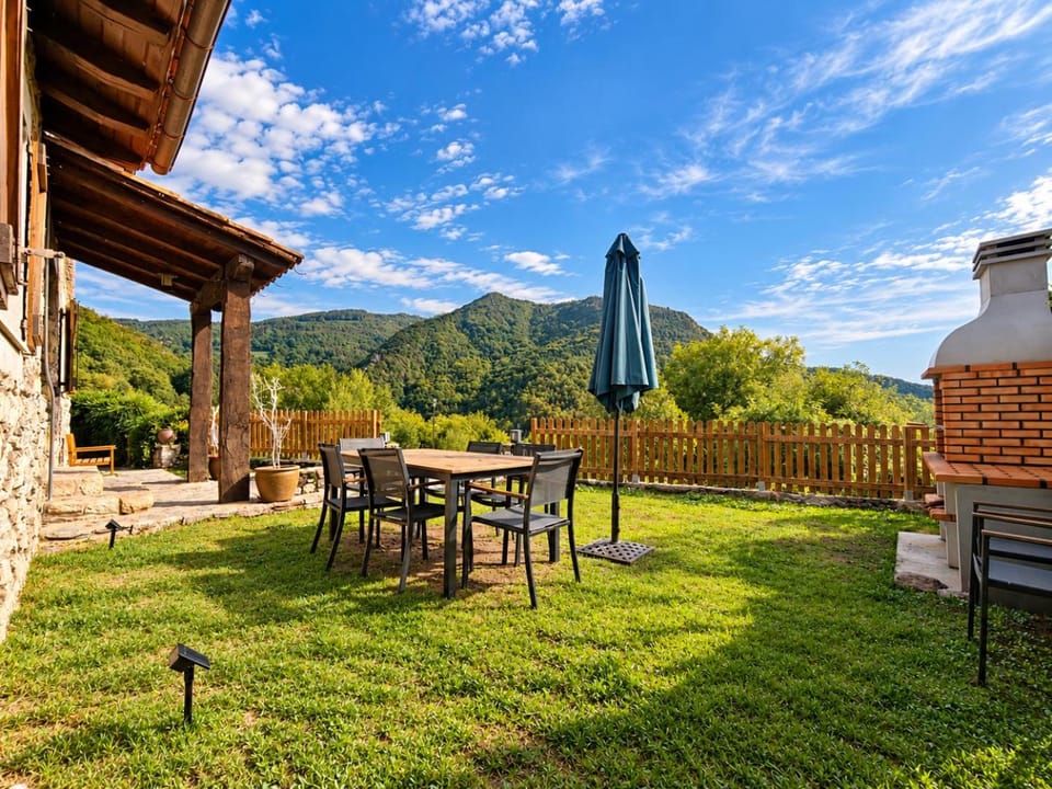 Patio, Garden view, Mountain view